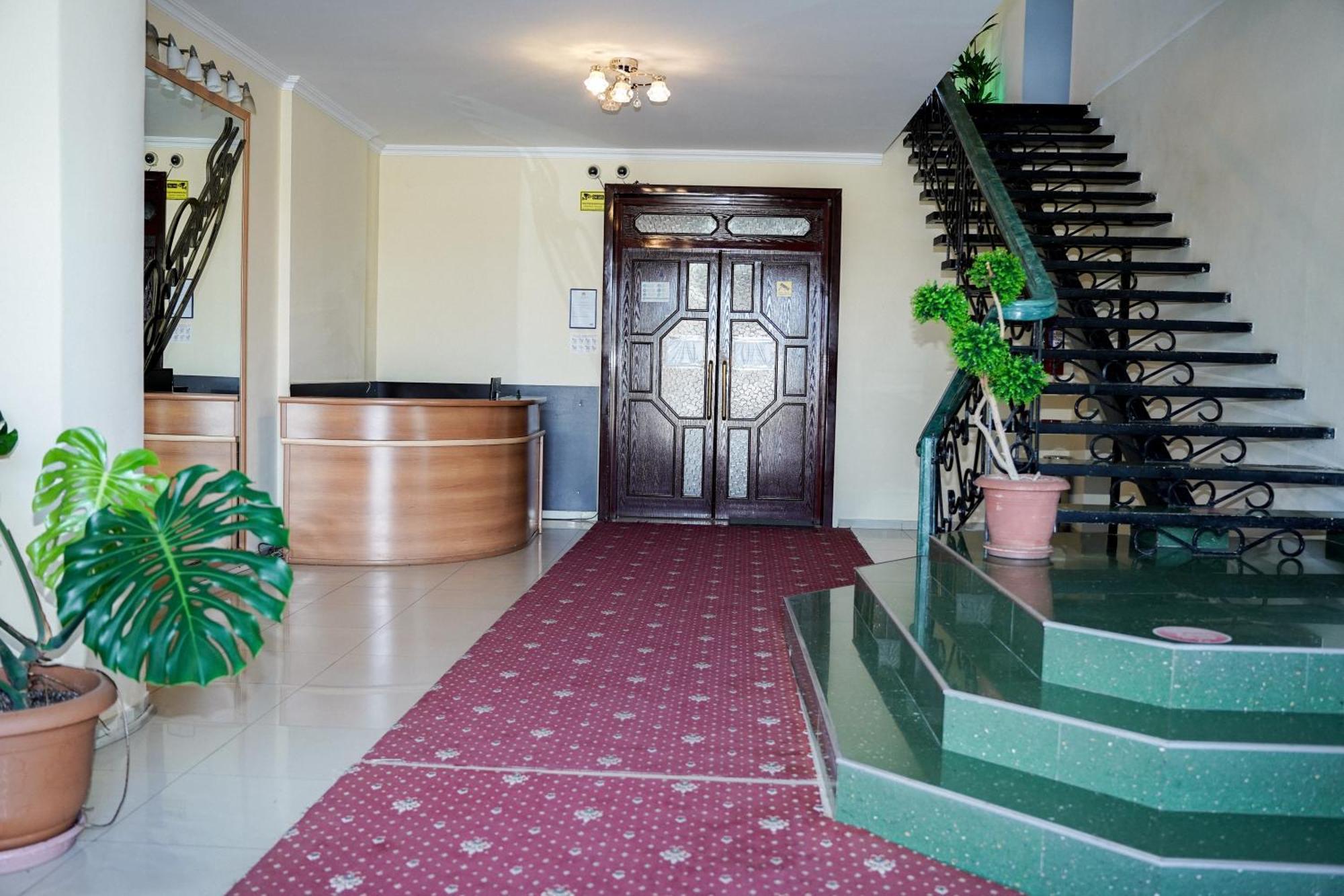 Europa Hotel-Kutaisi Ngoại thất bức ảnh