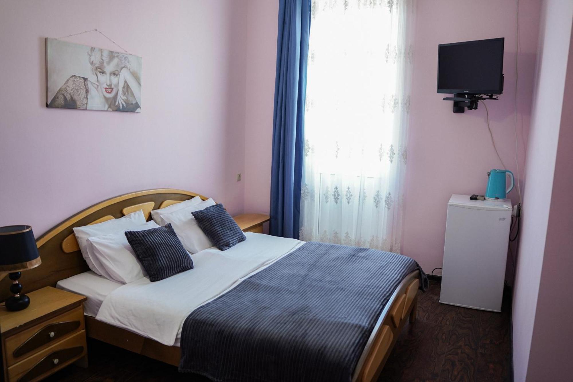 Europa Hotel-Kutaisi Ngoại thất bức ảnh