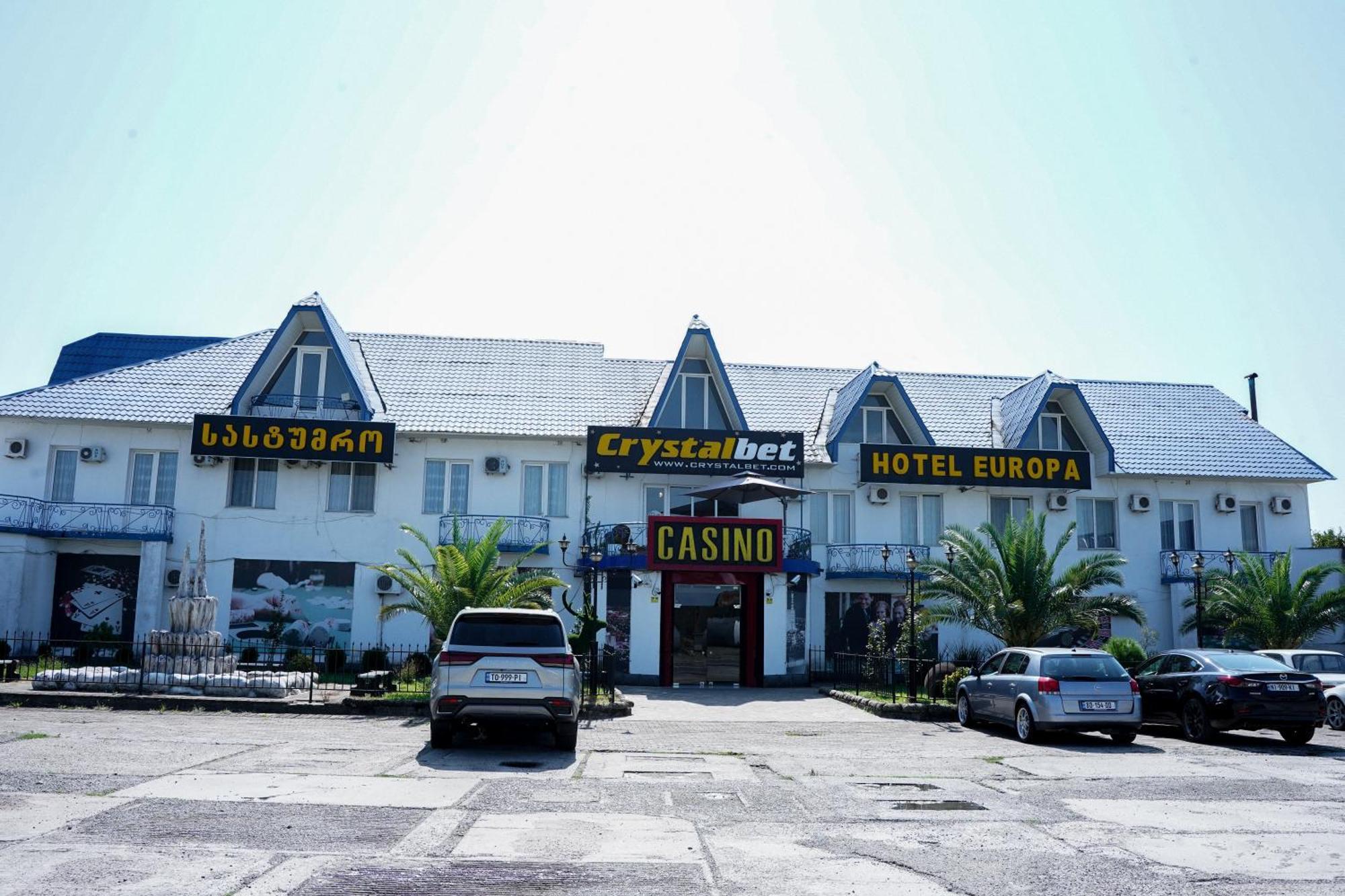 Europa Hotel-Kutaisi Ngoại thất bức ảnh