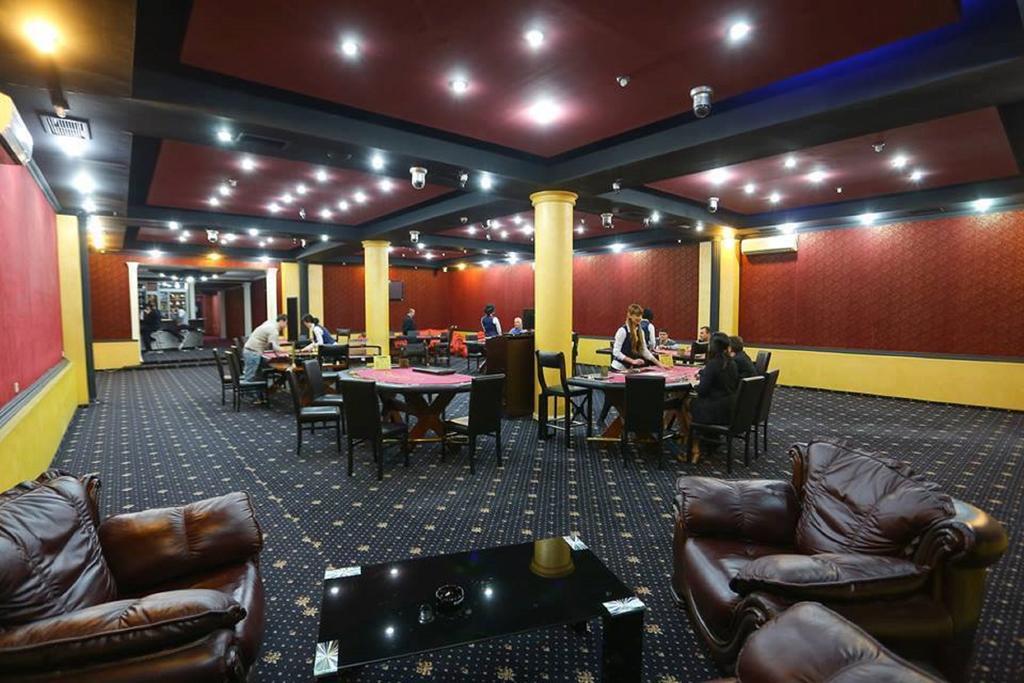 Europa Hotel-Kutaisi Ngoại thất bức ảnh